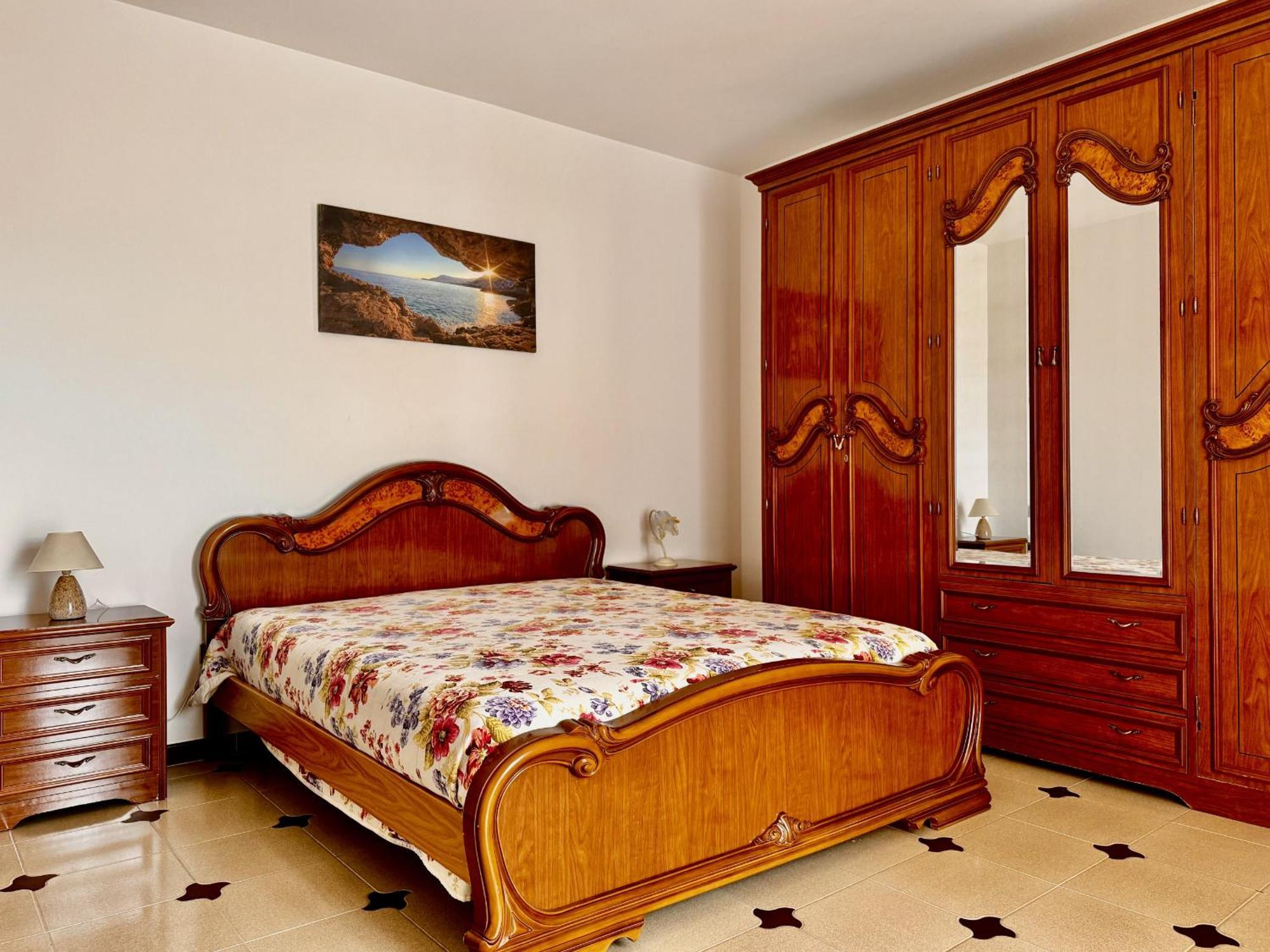 Holidaycasa Leone - Con Posto Auto A 200Mt Dal Mare 스펠론가 외부 사진