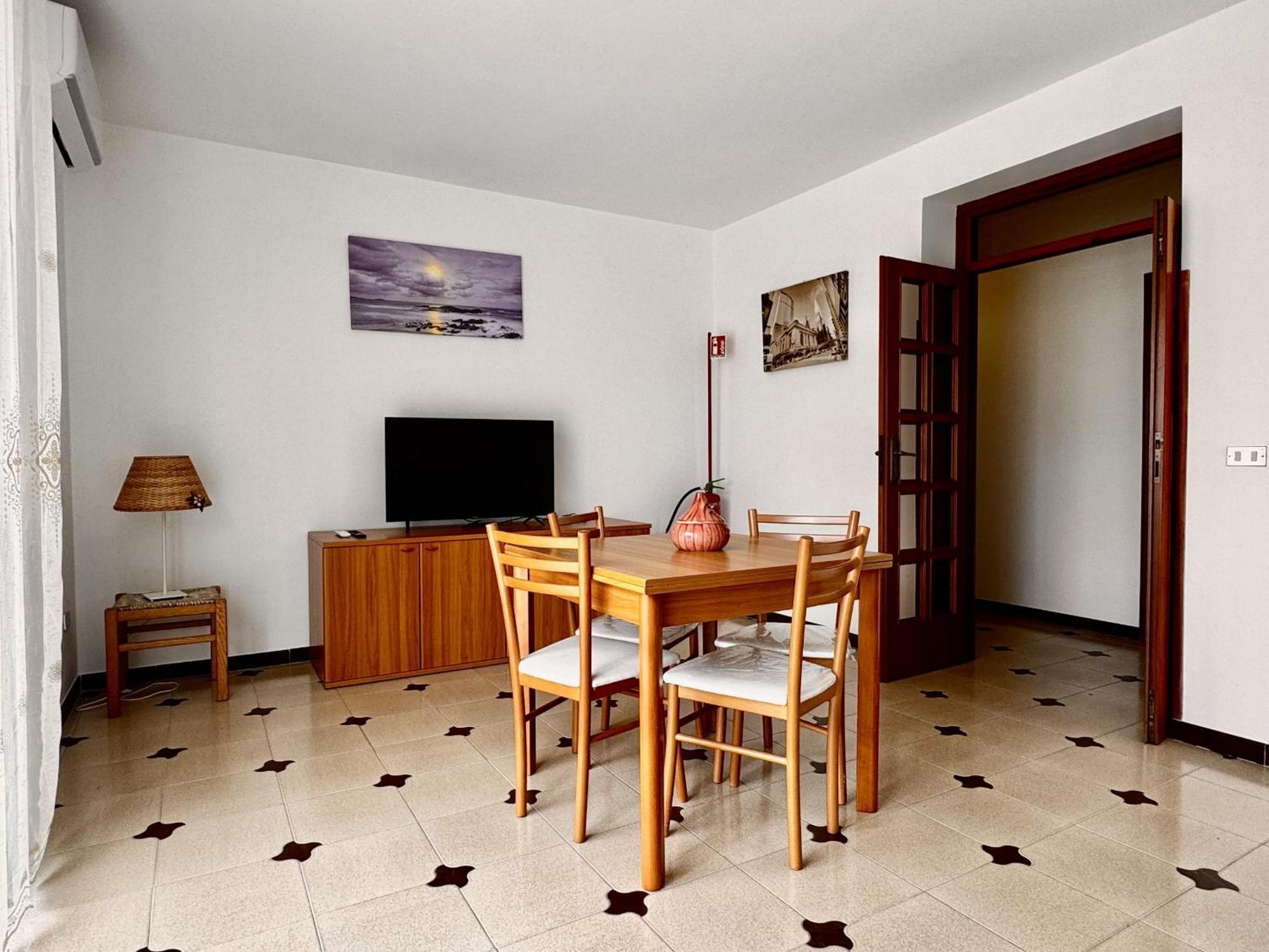 Holidaycasa Leone - Con Posto Auto A 200Mt Dal Mare 스펠론가 외부 사진