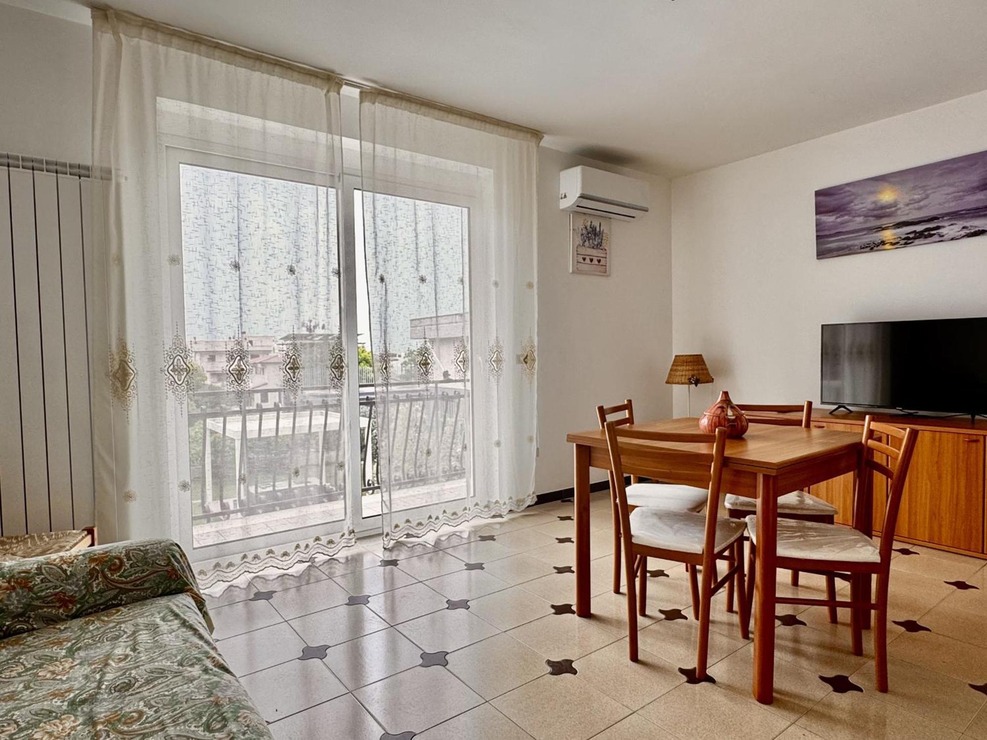 Holidaycasa Leone - Con Posto Auto A 200Mt Dal Mare 스펠론가 외부 사진