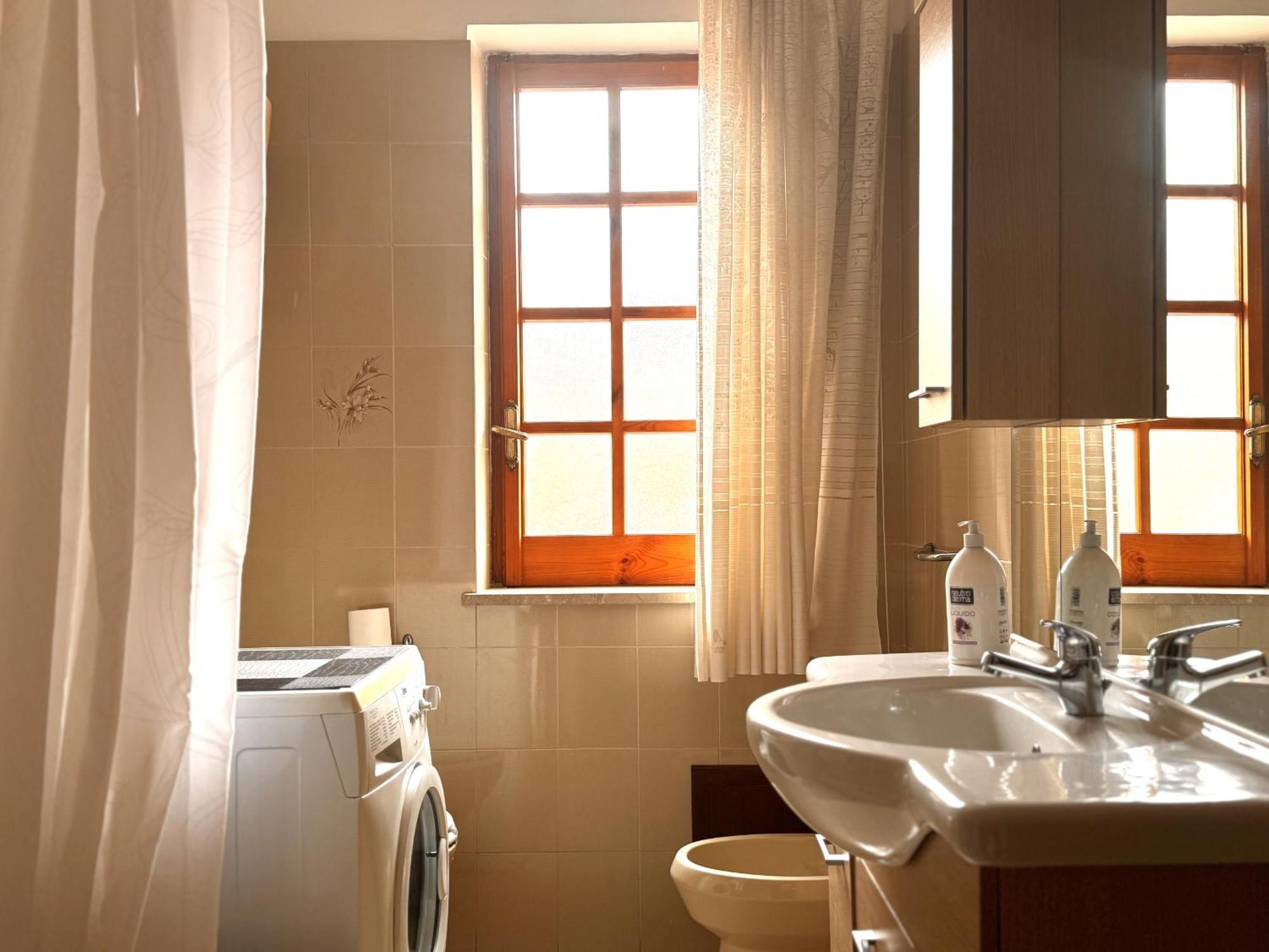 Holidaycasa Leone - Con Posto Auto A 200Mt Dal Mare 스펠론가 외부 사진