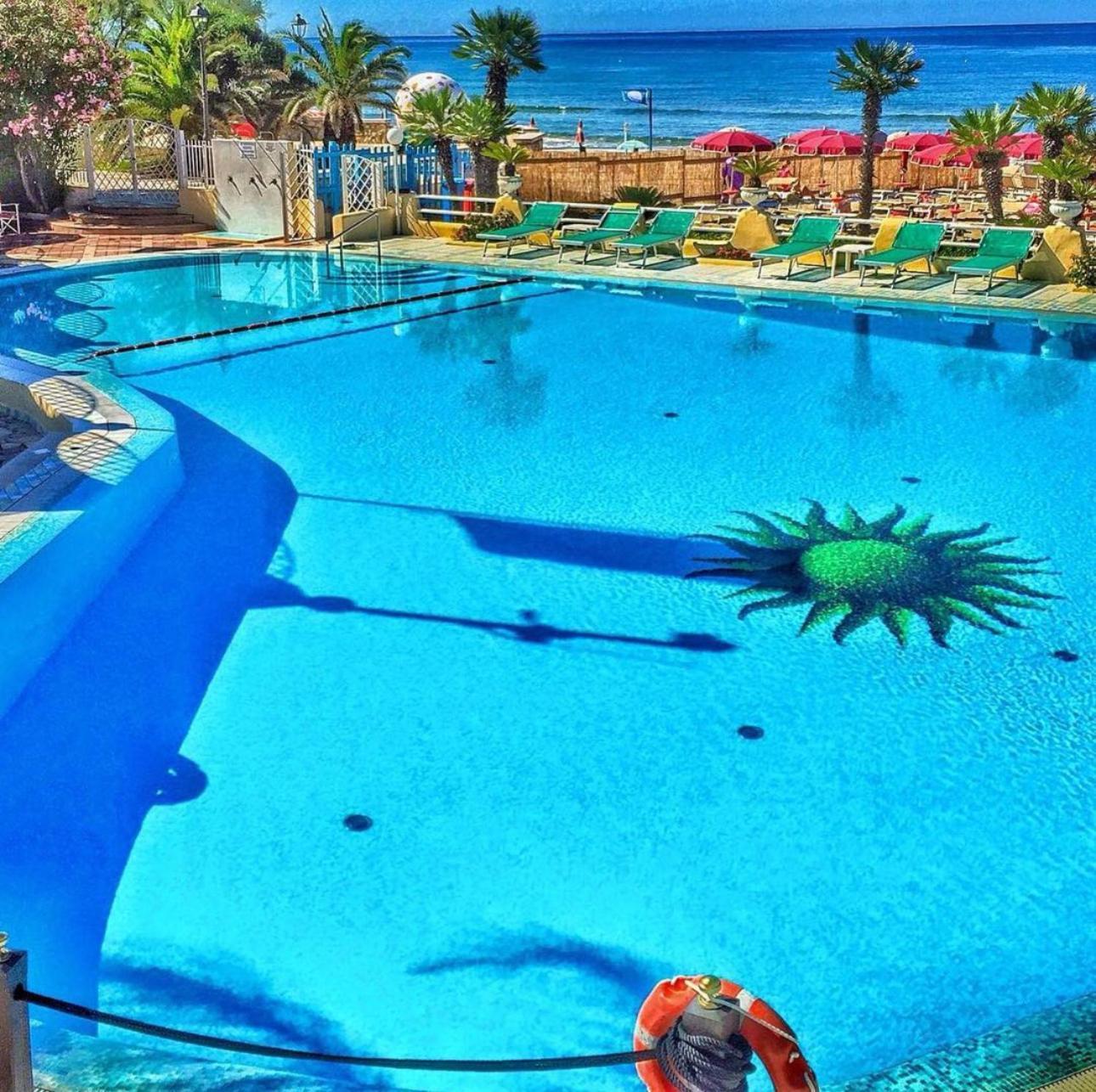 Holidaycasa Leone - Con Posto Auto A 200Mt Dal Mare 스펠론가 외부 사진
