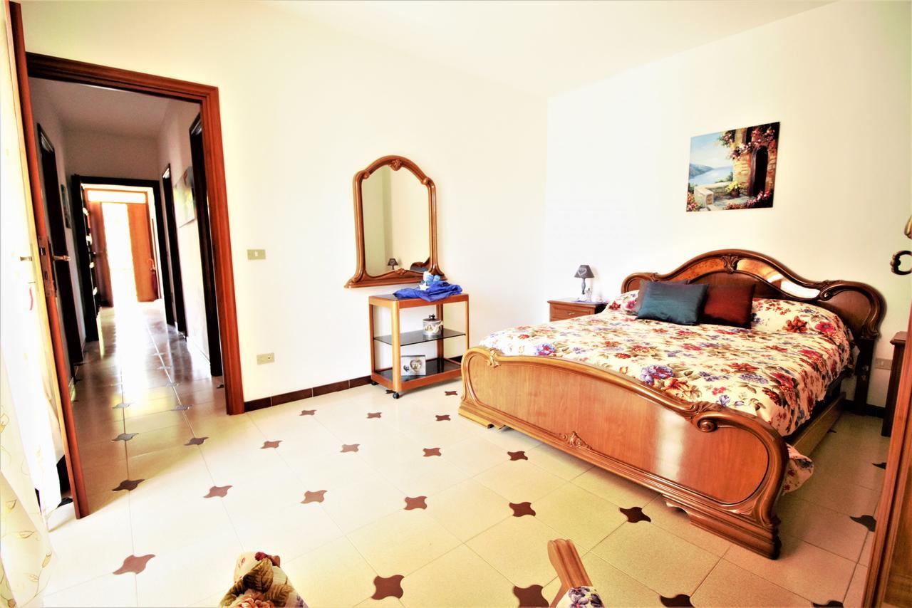 Holidaycasa Leone - Con Posto Auto A 200Mt Dal Mare 스펠론가 외부 사진