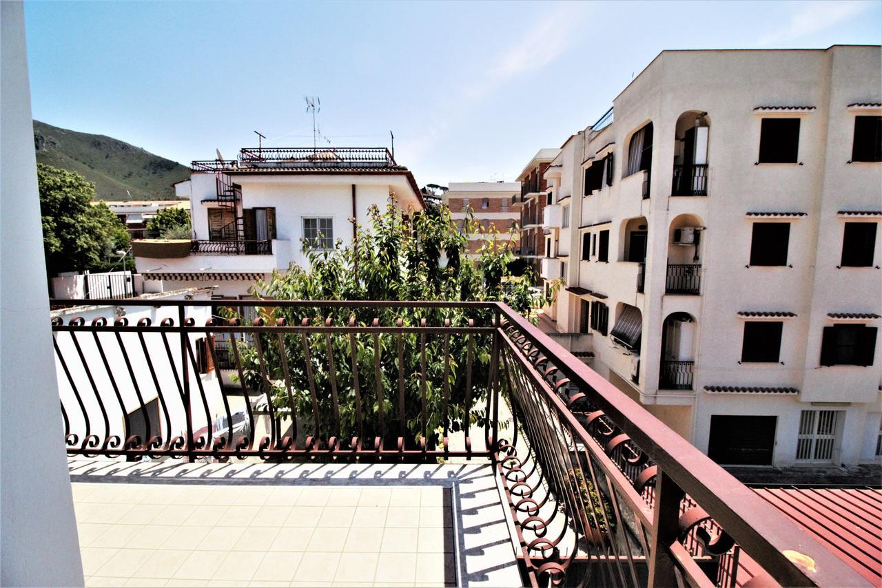 Holidaycasa Leone - Con Posto Auto A 200Mt Dal Mare 스펠론가 외부 사진